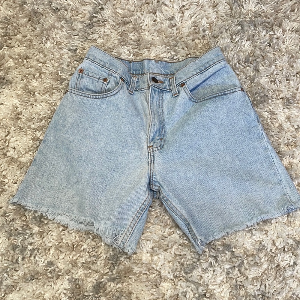 LEVI MOM SHORTS